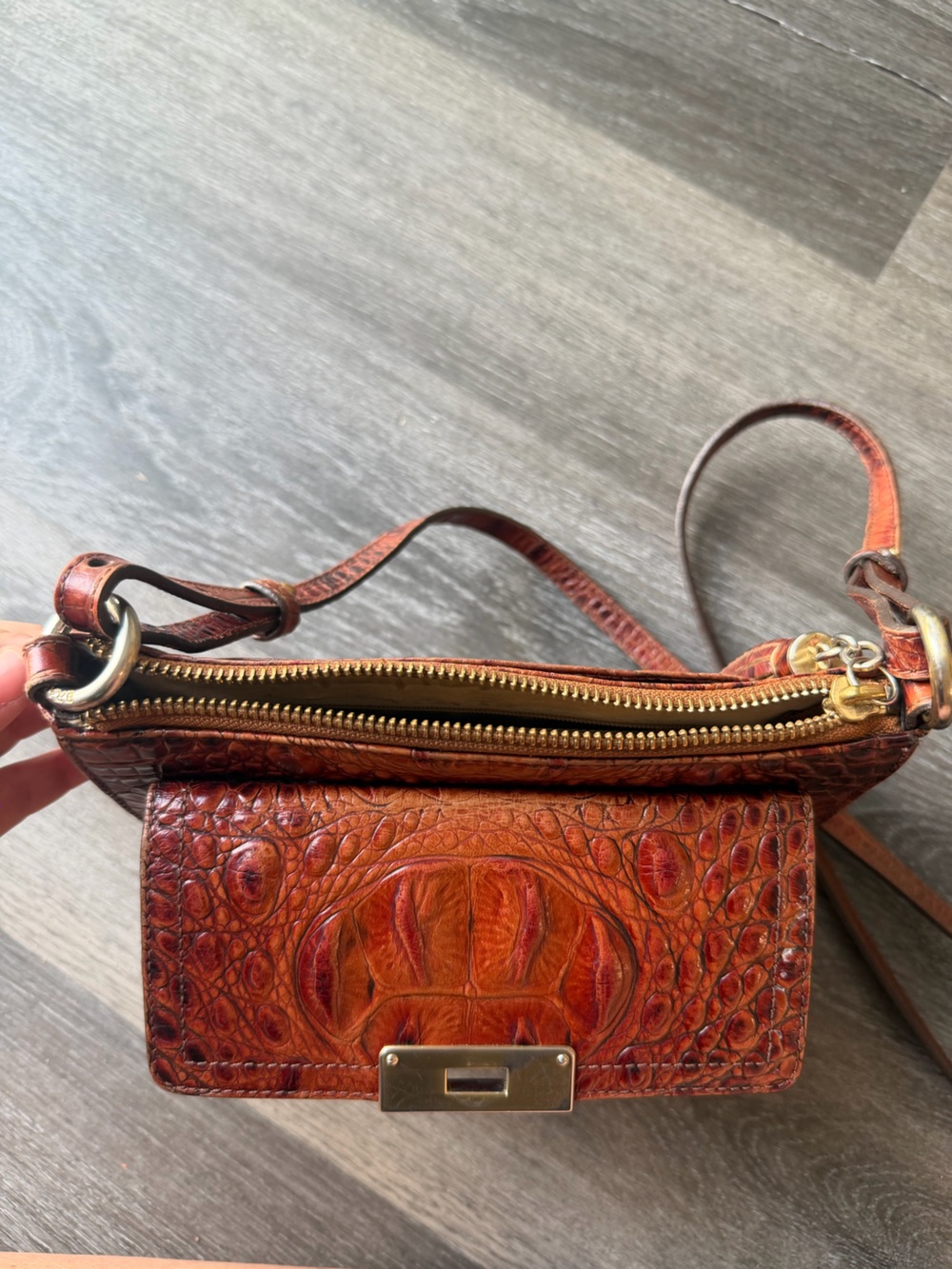 Brahmin Melbourne Manhattan Pecan Croc-Embossed Leather Crossbody with Tassel - Picture 9 of 10